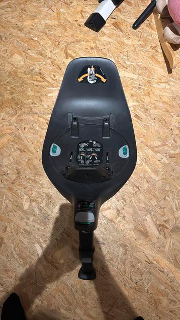 Cybex T base isofix beschikbaar voor biedingen