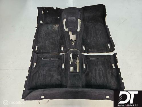 Zwart tapijt vloerbekleding mat BMW 5-serie E39 51472698227, Auto-onderdelen, Overige Auto-onderdelen, BMW, Gebruikt, Ophalen