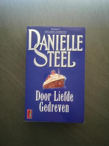 Danielle Steel - Door liefde gedreven  beschikbaar voor biedingen