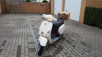 Alfa Scooter  disponible aux enchères