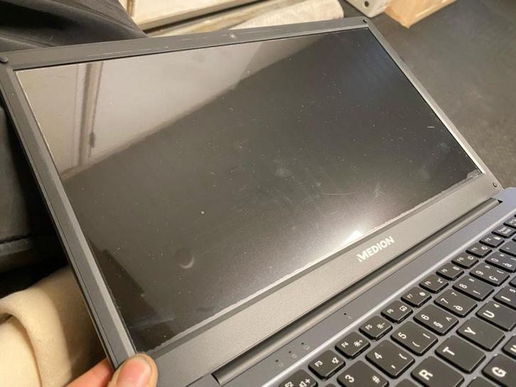 Laptop Medion Akoya E14223, Computers en Software, Windows Laptops, Zo goed als nieuw, 14 inch, 2 tot 3 Ghz, 4 GB, Azerty, Ophalen