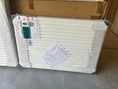 Novello 8 Radiator 900/22/600 Nieuw, Doe-het-zelf en Bouw, Verwarming en Radiatoren, Nieuw, Radiator, Ophalen