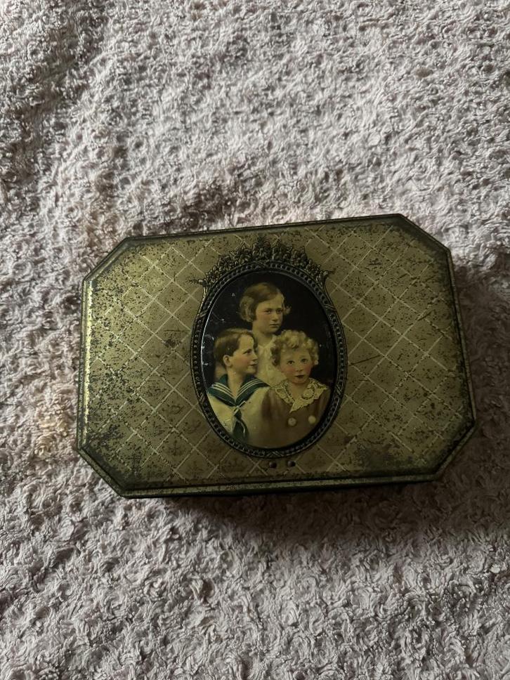 Vintage antiek blikken doos, Verzamelen, Blikken, Gebruikt, Ophalen of Verzenden