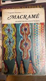 Macrame - de kunst van het creatief knopen, Gelezen, Virginia harvey, Ophalen of Verzenden, Overige onderwerpen