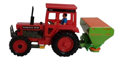 Britains 9521 Volvo BM+Siku 2050B Amazone kunstmeststrooier., Hobby en Vrije tijd, Modelauto's | 1:32, Zo goed als nieuw, Britains