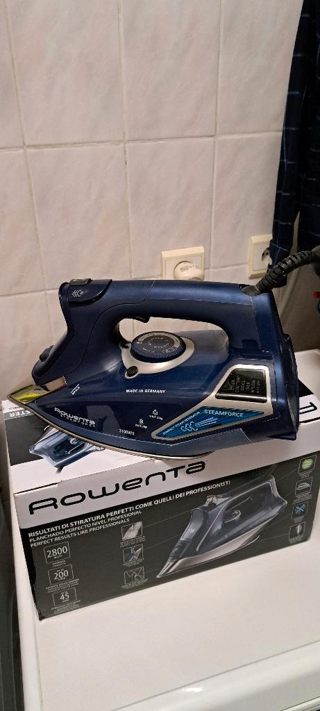 Fer, Electroménager, Fers à repasser & Planches à repasser, Comme neuf, Fer à repasser avec cordon, Enlèvement