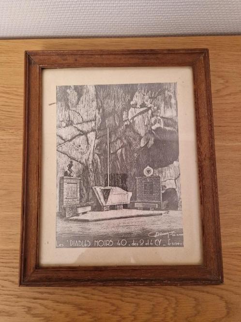 Cadre illustrant le monument Carabiniers Cyclistes d'Esneux, Verzamelen, Militaria | Tweede Wereldoorlog, Landmacht, Foto of Poster