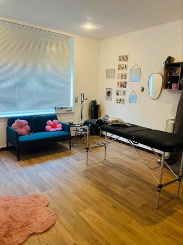 Salon de tatouages beschikbaar voor biedingen