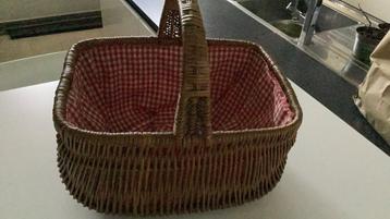 Picnic mand grote rieten mand beschikbaar voor biedingen