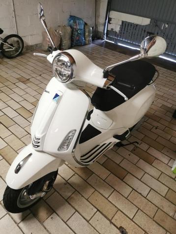 Vespa primavera 125, Vélos & Vélomoteurs, Autres modèles, Comme neuf, Enlèvement, Essence