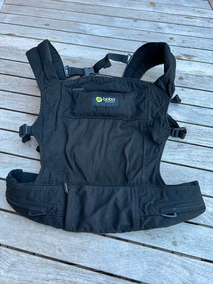 Comfortabele zwarte draagzak Boba 4G 0-4 jaar, Kinderen en Baby's, Babydragers en Draagdoeken, Zo goed als nieuw, Draagzak, Buik