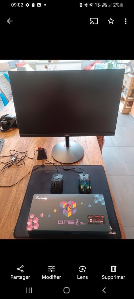 Pack: toetsenbord, scherm, muismat, ondersteuning, draadmuis, Computers en Software, Monitoren, Zo goed als nieuw, Gaming, Ophalen of Verzenden