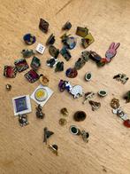 borstspeldjes, pin's, oorbellen, manchetknopen,..., Verzamelen, Ophalen, Gebruikt, Overige onderwerpen, Speldje of Pin