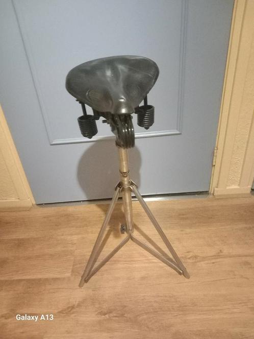vintage drumstel kruk, Huis en Inrichting, Krukjes, Gebruikt, IJzer, In hoogte verstelbaar, Ophalen of Verzenden
