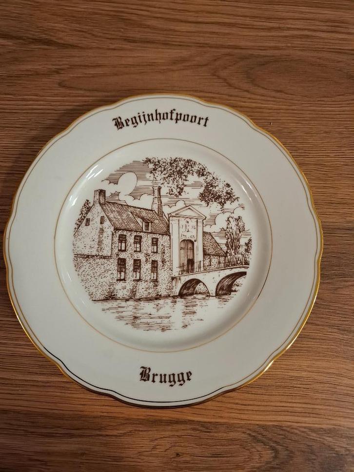6 unieke borden Magvam porselein van BRUGGE vintage assiette, Antiquités & Art, Antiquités | Porcelaine, Enlèvement ou Envoi