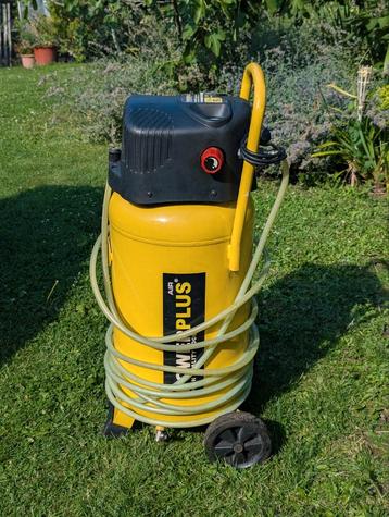 Powerplus compressor 50l met 10 meter PVC slang beschikbaar voor biedingen