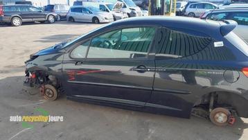 Portier 2Deurs links van een Peugeot 207 (EXL) beschikbaar voor biedingen