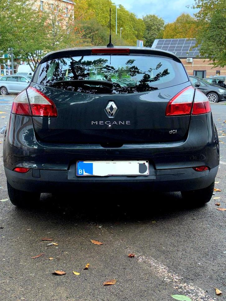 RENAULT MEGANE 1.5DCI 2013, Autos, Renault, Particulier, Mégane, ABS, Phares directionnels, Régulateur de distance, Airbags, Air conditionné
