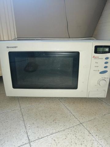Micro-ondes SHARPM, Enlèvement, Comme neuf