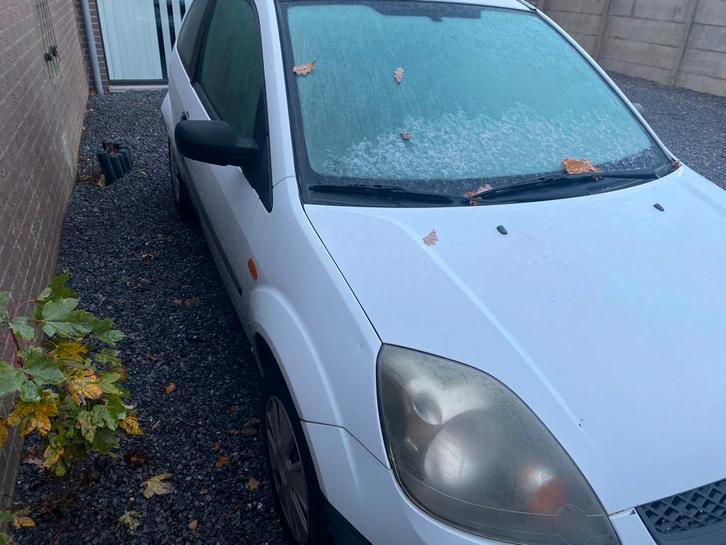 ford fiesta, Auto's, Ford, Fiësta, Diesel, 2 deurs, Handgeschakeld, Wit, Zwart, Stof, Ophalen