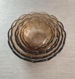 Set van 6 saladeschalen van rookglas uit de jaren 70, nieuws