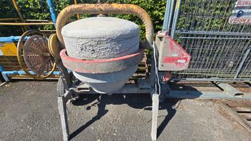 Betonmolen electrisch 250L  beschikbaar voor biedingen