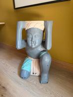 Plant bloempot staander bijzettafel gesculpteerd uit hout, Antiek en Kunst, Ophalen