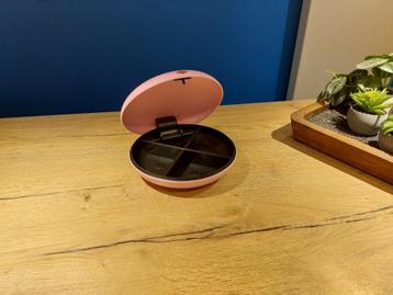 Wesco vintage roze opbergdoos / juwelendoos (Perry can) beschikbaar voor biedingen