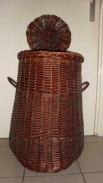 Rieten mand met deksel- hoog 65 cm, Huis en Inrichting, Woonaccessoires | Schalen en Manden, Ophalen, Mand, Zo goed als nieuw