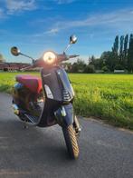 Vespa 125cc, Fietsen en Brommers, Ophalen of Verzenden, Zo goed als nieuw