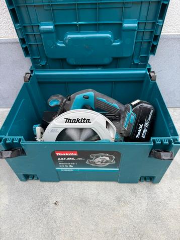 Makita cirkelzaag met accu en lader beschikbaar voor biedingen