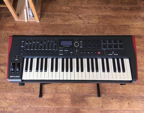 Novation impulse 49 (avec support), Musique & Instruments, Synthétiseurs, Utilisé, 49 touches, Novation, Avec pied, Enlèvement