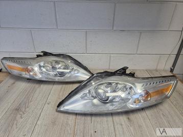 Ford Mondeo 4 07 - 11 koplamp links rechts met lens €150/st beschikbaar voor biedingen