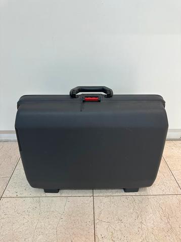 Samsonite valies groot beschikbaar voor biedingen
