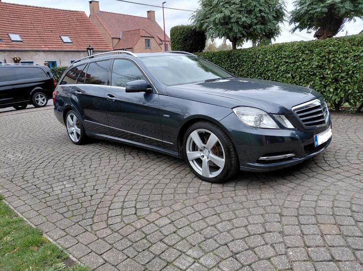 Mercedes E-Klasse 220 w212 break Weinig KM, Auto's, Mercedes-Benz, Particulier, E-Klasse, ABS, Airbags, Airconditioning, Alarm
