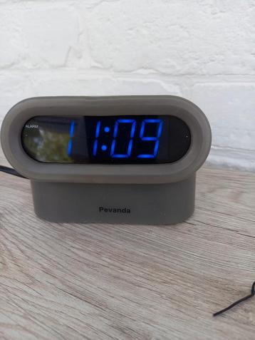 Led Alarm Clock, Electroménager, Réveils, Enlèvement ou Envoi, Comme neuf