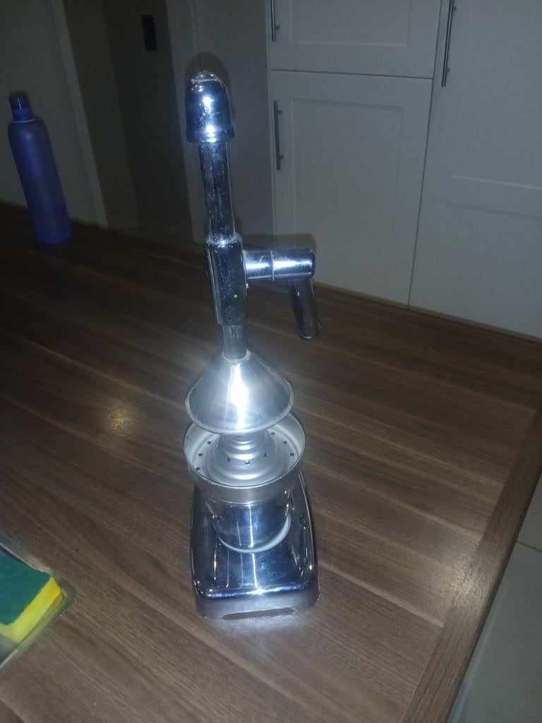 Appelsienenpers, Ophalen, Zo goed als nieuw