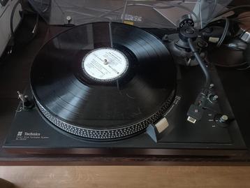 Technics SL-2000 BLACK, Réglage pitch, Tourne-disque, Comme neuf, Enlèvement