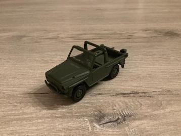 Miniatuur leger jeep Peugeot P4 (Schaal 1/43) beschikbaar voor biedingen