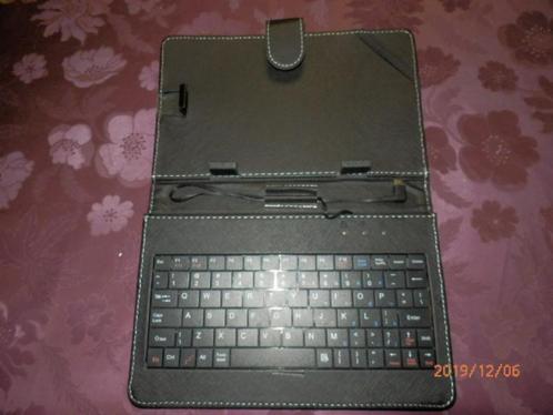 housse tablette noire + clavier - 38 -, Computers en Software, Laptophoezen, Zo goed als nieuw, 11 inch of minder, Ophalen of Verzenden