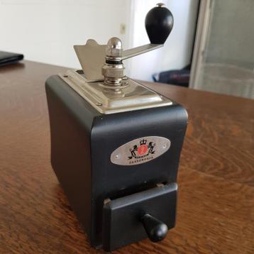 Original ZASSENHAUS koffiemolen beschikbaar voor biedingen