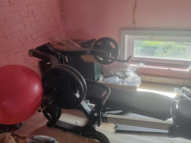 Megatec Multipress-bank met hendels, borstkas en schouders, Sport en Fitness, Fitnessmaterialen, Zo goed als nieuw, Fitnessbank