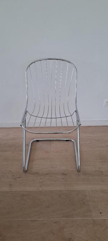 Vintage metalen stoel INOX beschikbaar voor biedingen