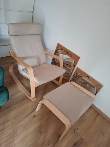 ***Chaise a bascule chaise d’allaitement jamais utilisé*** beschikbaar voor biedingen