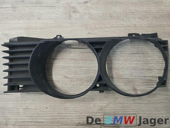 Grille links zwart BMW 7-serie E32 51131964861, Auto-onderdelen, Carrosserie, BMW, Gebruikt, Ophalen of Verzenden