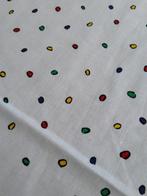 Coupon : Leuk Wit Katoenen Stuk Stof Met Bolletjes, 120 cm of meer, Wit, Nieuw, Ophalen of Verzenden