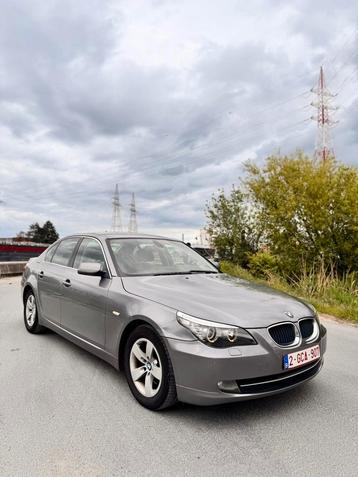Bmw 520d e60 euro 5, Autos, Cuir, Noir, 5 portes, Particulier