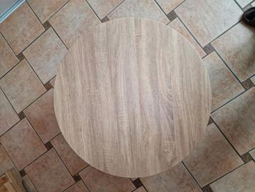 Ronde salontafel  beschikbaar voor biedingen
