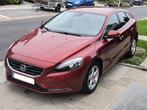 Volvo V40 T2 Momentum (Benzine), Auto's, Euro 6, 4 cilinders, 127 g/km, Leder