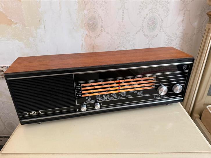 Vintage philips 22rb 382 radio, Audio, Tv en Foto, Radio's, Radio, Ophalen